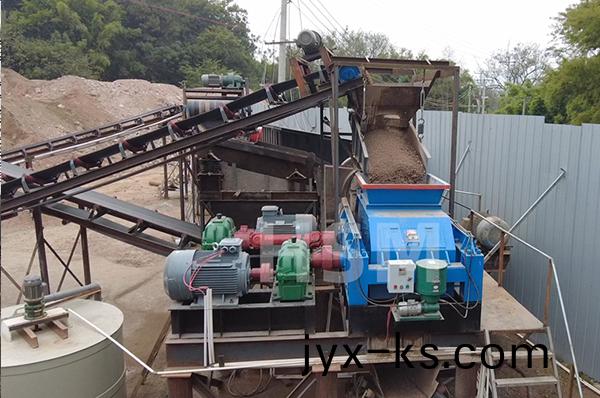 全液压鹅卵石制砂机发货