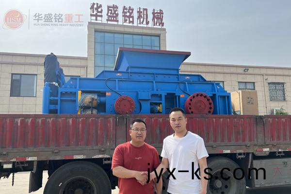 华盛铭液压对辊制砂机