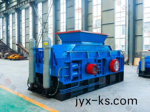 大型狼牙破碎机价格,液压齿辊式破碎机厂家,狼牙双齿辊破碎机型号