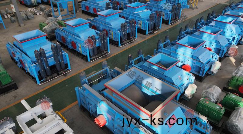 数控液压对辊破碎机辊皮寿命大概多久呢？市场报价多少钱呢？