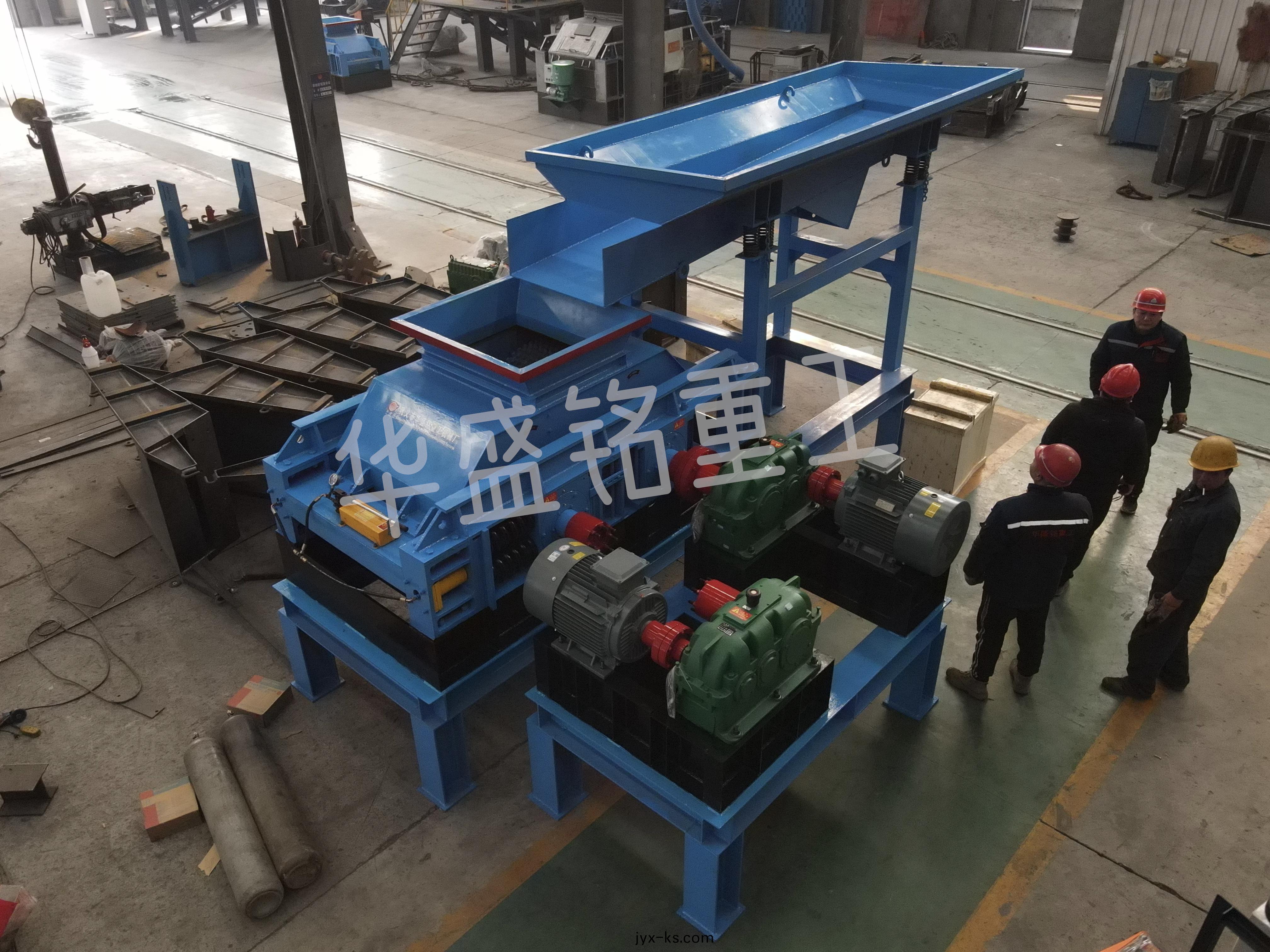 沥青混合料破碎筛分生产线,沥青再生料破碎机,铣刨料柔性破碎机,华盛铭双齿辊破碎机厂家