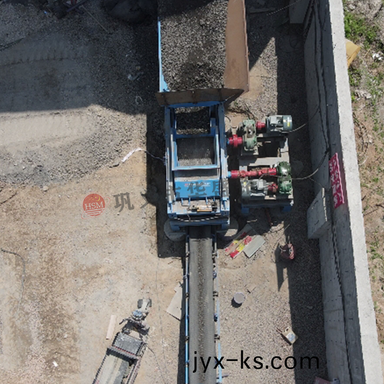 柔性破碎筛分设备厂家 沥青铣刨料破碎机 双齿辊破碎机 废旧路面破碎机 柔性破碎筛分设备厂家 沥青铣刨料破碎机 双齿辊破碎机 废旧路面破碎机 }