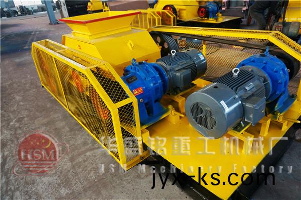 双齿辊破碎机发货图